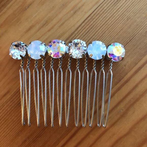 White Opal, Aurora Borealis + Classic Clear Crystal Hair Comb - Picture 1 of 10
